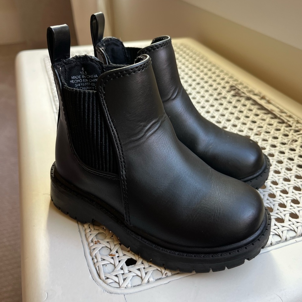 Old Navy Black Chelsea Toddler Boots